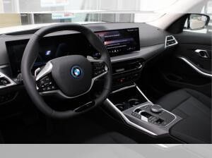 BMW 330 e xDrive Limousine *JETZT ZUSCHLAGEN + 1.190€ GUTSCHEIN ON TOP