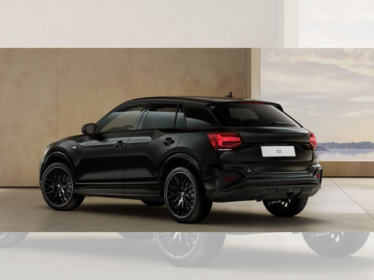 Audi Q2 35 TFSI S tronic  ⇒ S line competition  quattro S-Line ⇒ LF 0,79 ⇒ 19" ⇒ Matrix ⇒ Klima + Komfortpak