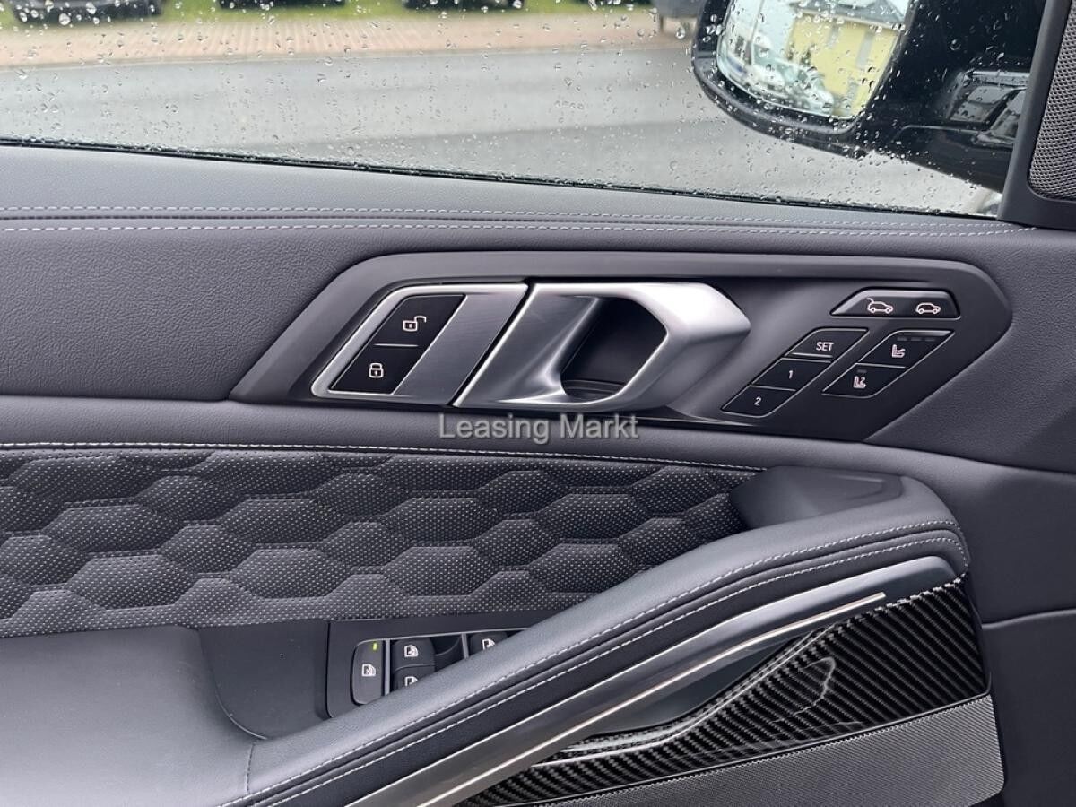 BMW X6 M Competition +Panorama Sky +Innovationspaket