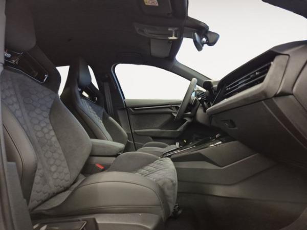 Audi RS3 Sportback Carbon Schalensitze 88UPE