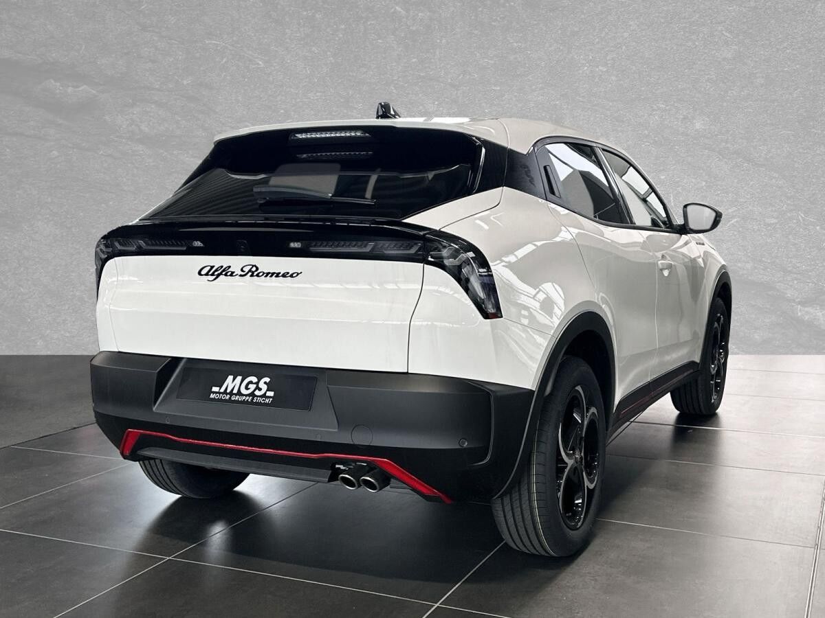 Alfa Romeo Junior IBRIDA #MY25 #SOFORT