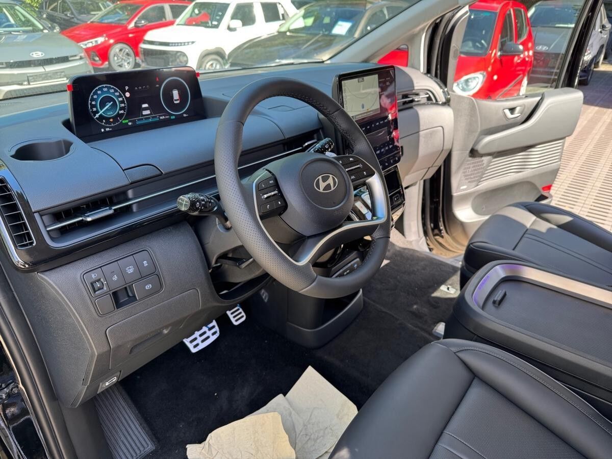 Hyundai STARIA 7-S. MY25 Hybrid 1.6 T 225PS 6-AT SIGNATURE, Pano