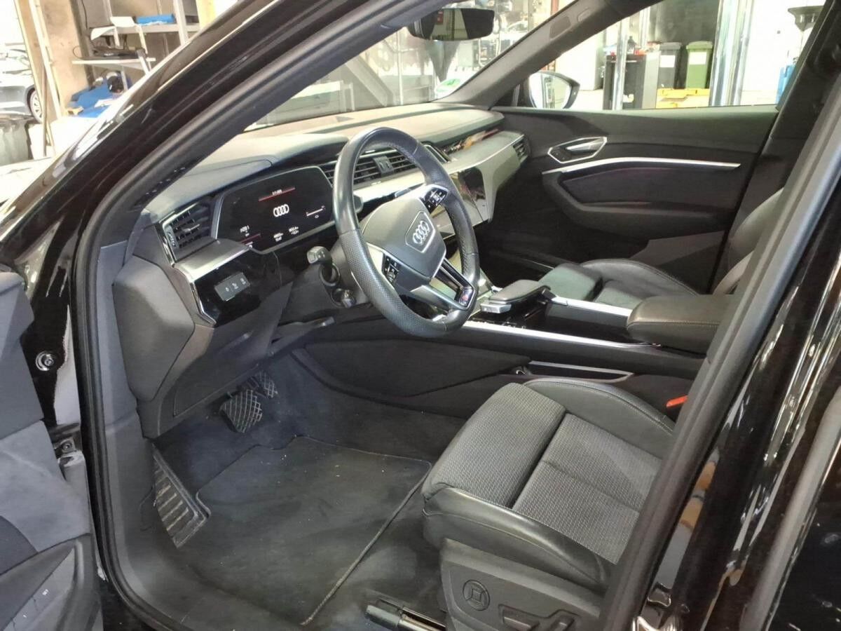 Audi e-tron S quattro Matrix B&O HuD Alcantara 360°