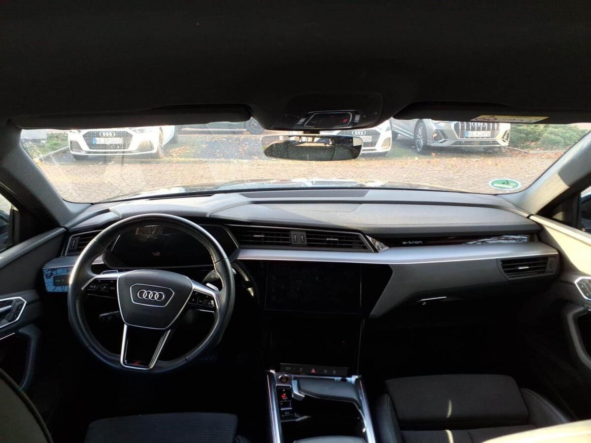 Audi e-tron S quattro Matrix B&O HuD Alcantara 360°