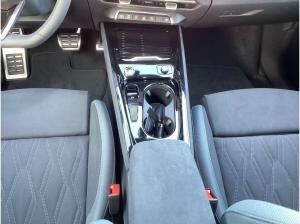 Audi Q3 SUV e-hybrid S tronic