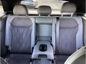 Audi Q3 SUV e-hybrid S tronic