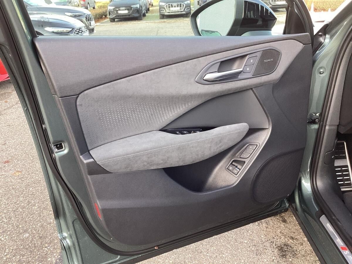 Audi Q3 SUV e-hybrid S tronic