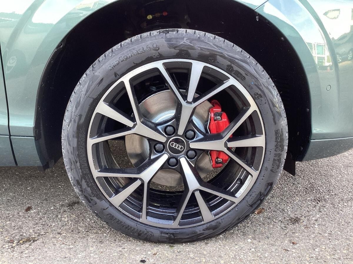 Audi Q3 SUV e-hybrid S tronic