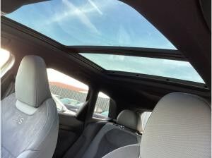 Audi Q3 SUV e-hybrid S tronic