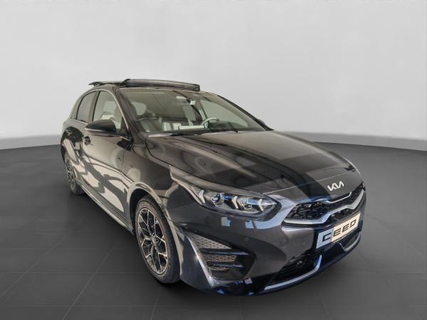 Kia Ceed 1.5T GT-Line Technologie Paket Glasdach Leder
