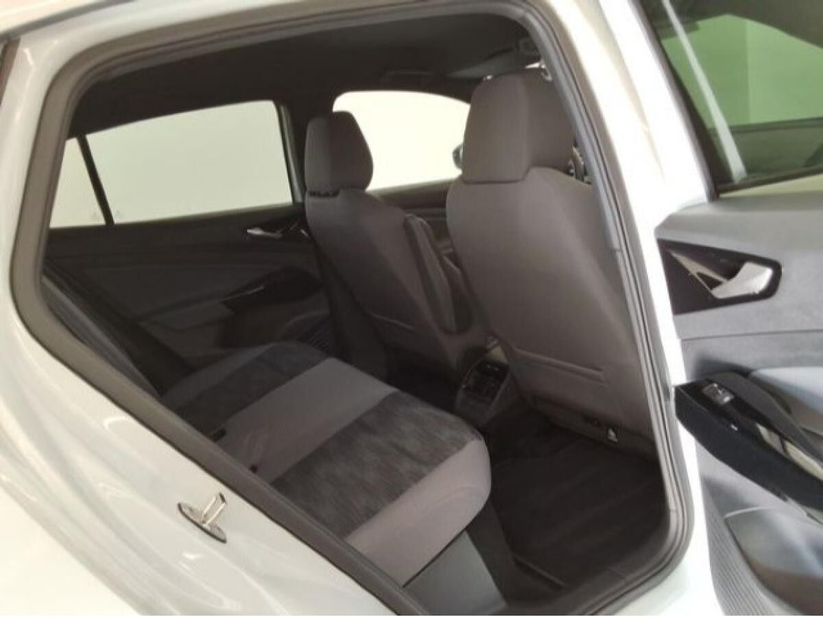 Volkswagen ID.5 Pro (77kWh) mit Entertainment-Paket Navi IQ.LIGHT - LED-Matrix-Scheinwerfer Sprachbedienung