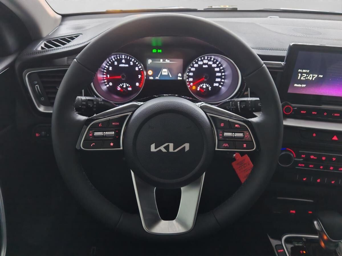 Kia Ceed SW 1.5T Vision Komfort-plus-Paket !! Finanzierung !!