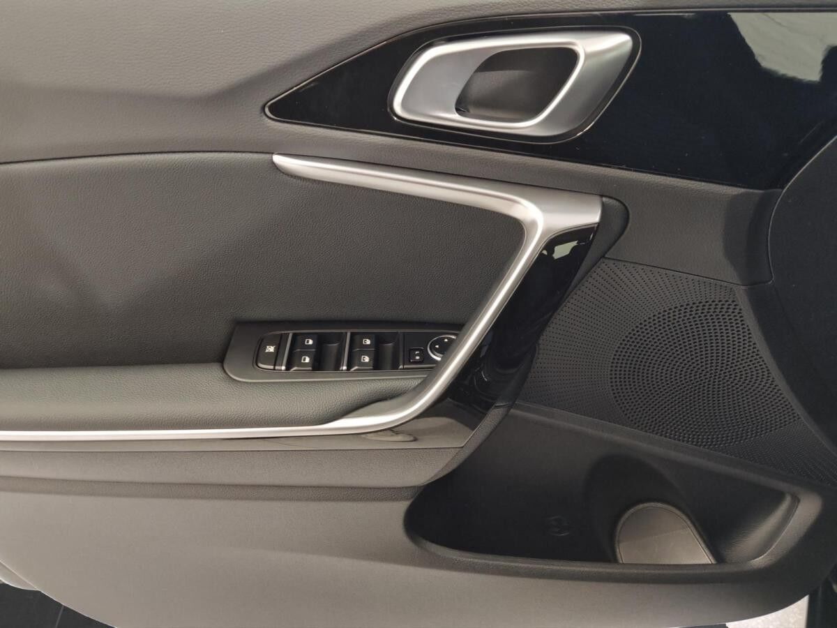 Kia Ceed SW 1.5T Vision Komfort-plus-Paket !! Finanzierung !!