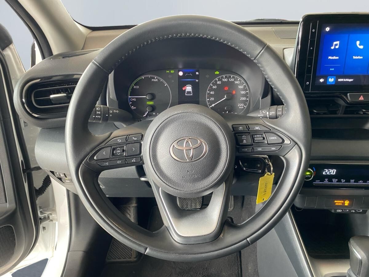 Toyota Yaris 🔥1.5 – COMFORT – CARPLAY – KAMERA - SONDERAKTION🔥