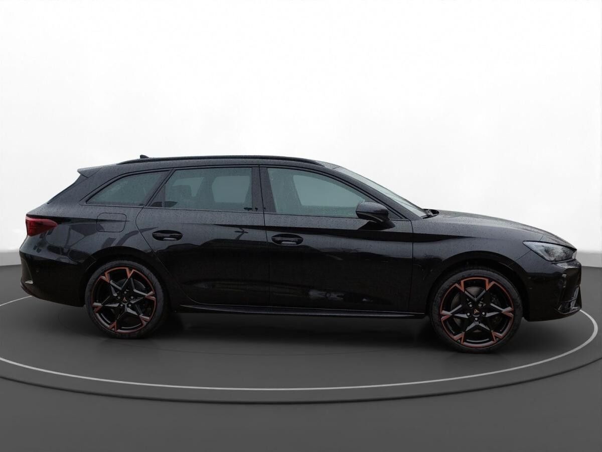 Cupra Leon Sportstourer 1.5 e-HYBRID VZ AHK Matrix LED Cupra Leon Sportstourer 1.5 e-HYBRID VZ AHK Matrix LED