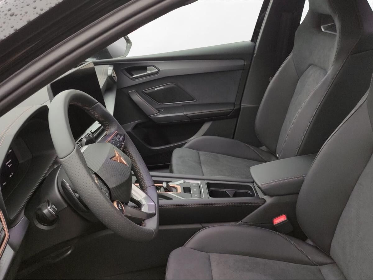 Cupra Leon Sportstourer 1.5 e-HYBRID VZ AHK Matrix LED Cupra Leon Sportstourer 1.5 e-HYBRID VZ AHK Matrix LED