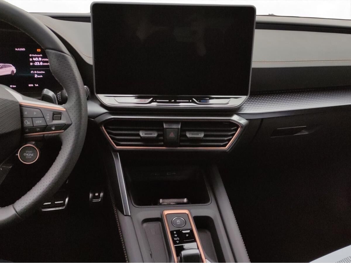 Cupra Leon Sportstourer 1.5 e-HYBRID VZ AHK Matrix LED Cupra Leon Sportstourer 1.5 e-HYBRID VZ AHK Matrix LED