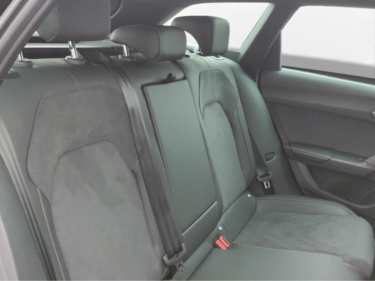 Cupra Leon Sportstourer 1.5 e-HYBRID VZ AHK Matrix LED Cupra Leon Sportstourer 1.5 e-HYBRID VZ AHK Matrix LED