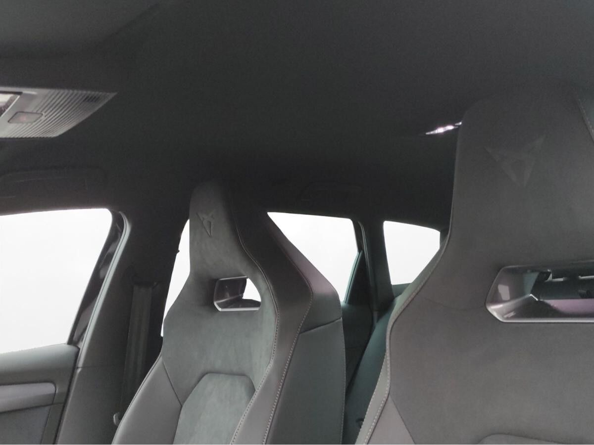 Cupra Leon Sportstourer 1.5 e-HYBRID VZ AHK Matrix LED Cupra Leon Sportstourer 1.5 e-HYBRID VZ AHK Matrix LED