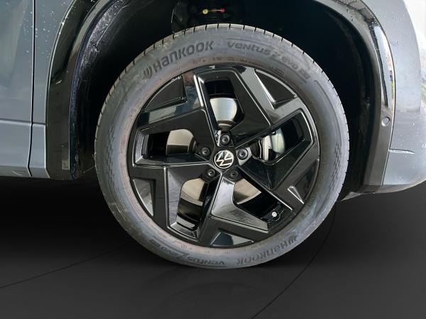 Volkswagen Tayron 2.0 TDI 4M R-Line AHK Pano Matrix LM 19" Navi ACC