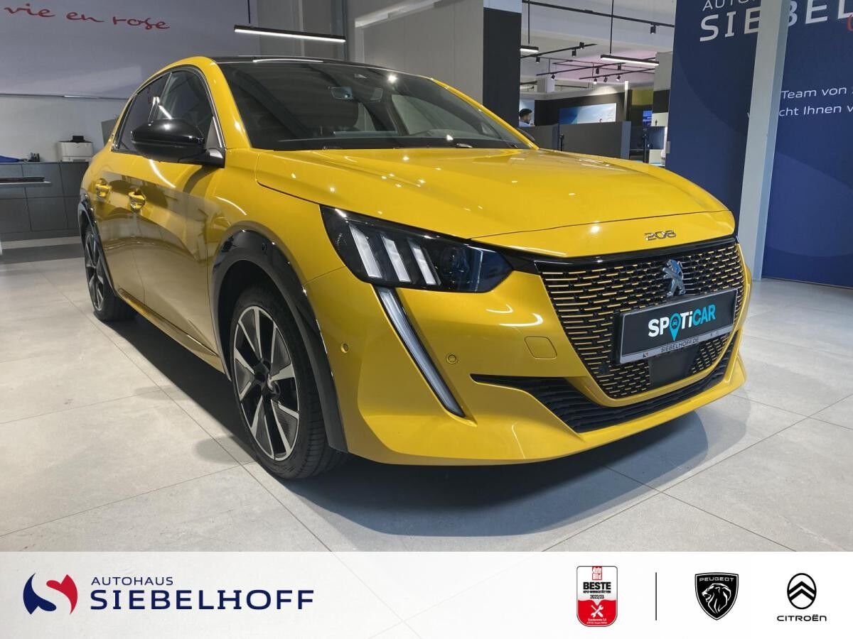 Peugeot 208 e-208 GT Elektromotor 136 *Navi*Keyless*CAM*SHZ*Pano*