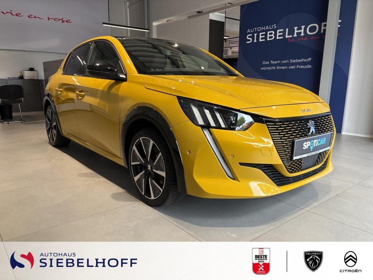 Peugeot 208 e-208 GT Elektromotor 136 *Navi*Keyless*CAM*SHZ*Pano*