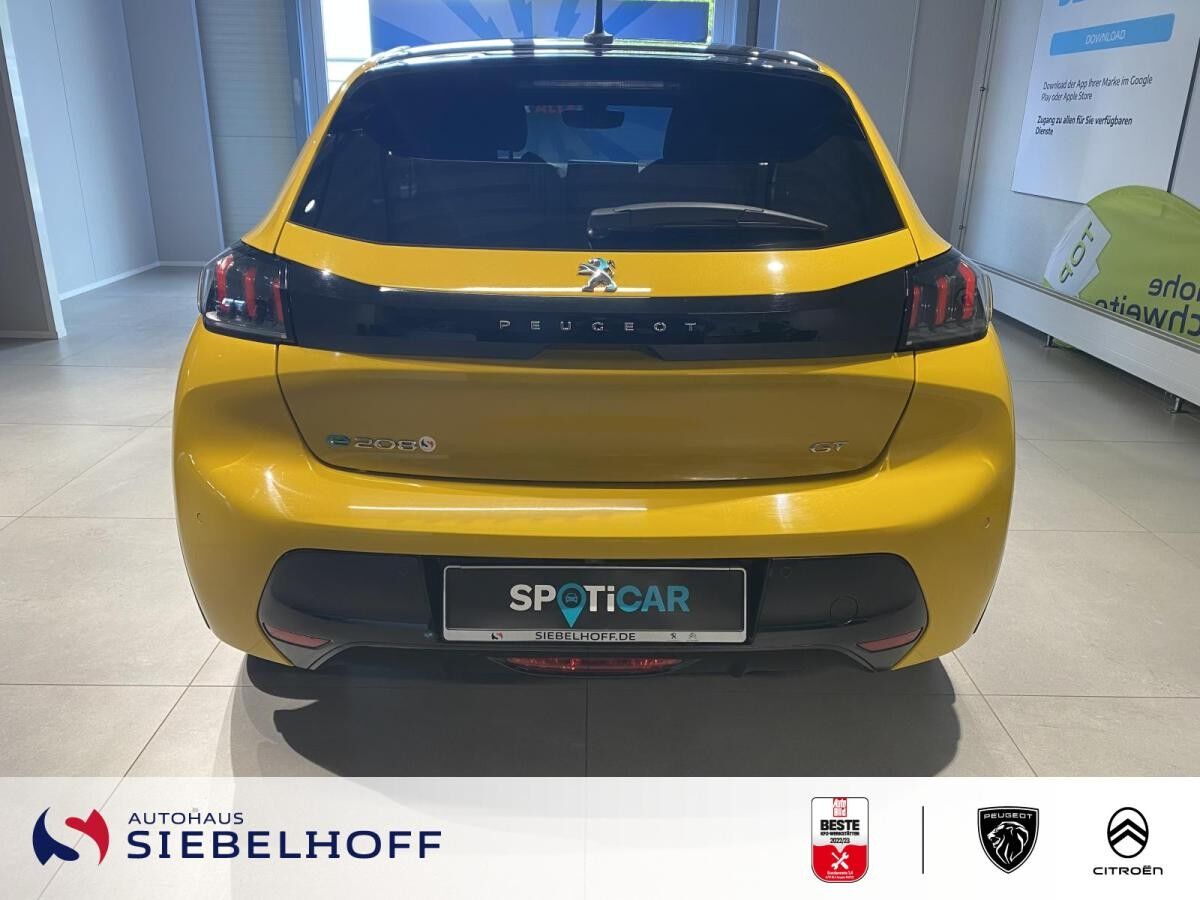 Peugeot 208 e-208 GT Elektromotor 136 *Navi*Keyless*CAM*SHZ*Pano*
