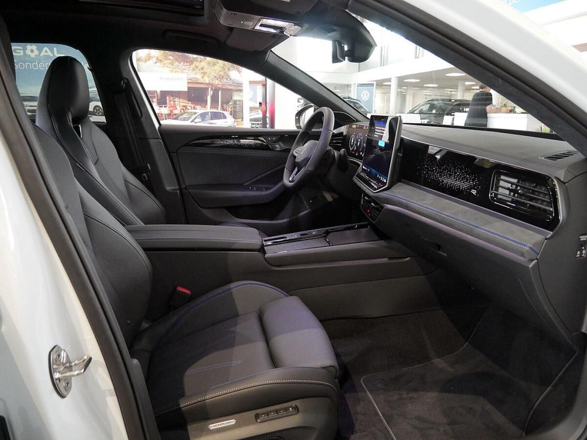 Volkswagen Passat Variant R-Line 2.0l TDI 4MOTION 142 kW (193 PS)