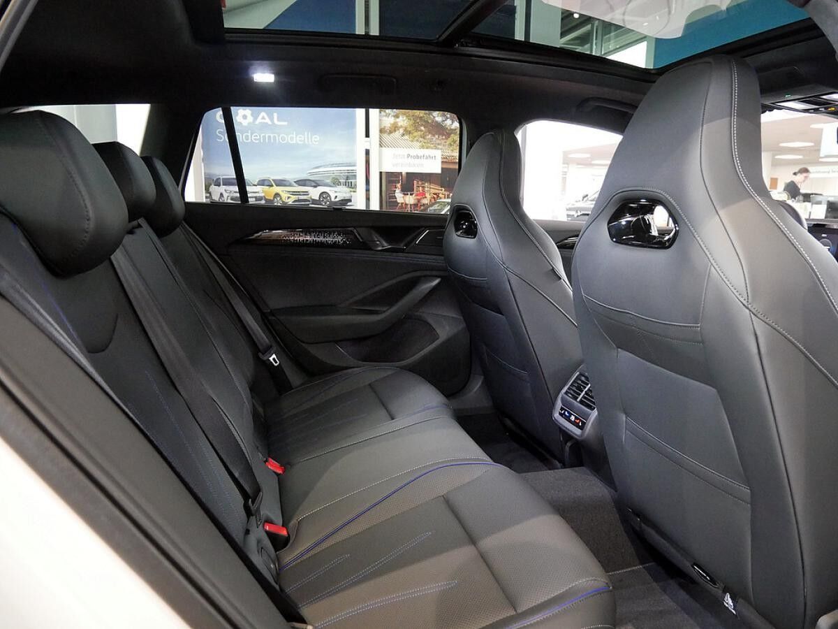 Volkswagen Passat Variant R-Line 2.0l TDI 4MOTION 142 kW (193 PS)