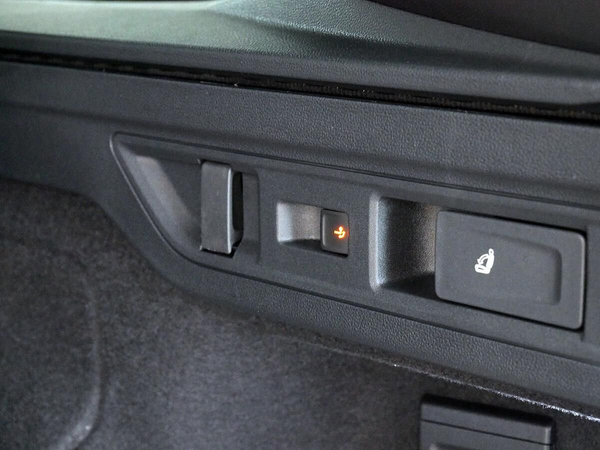 Volkswagen Passat Variant R-Line 2.0l TDI 4MOTION 142 kW (193 PS)