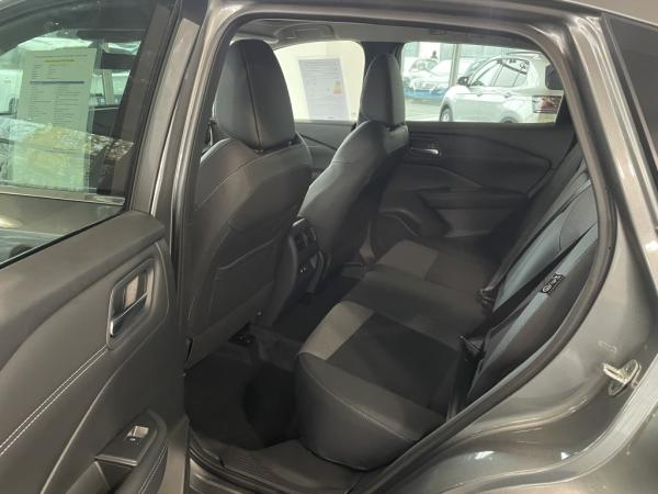 Nissan Qashqai 1.3 N-Connecta DIG-T mHEV X-TRONIC P.Dach