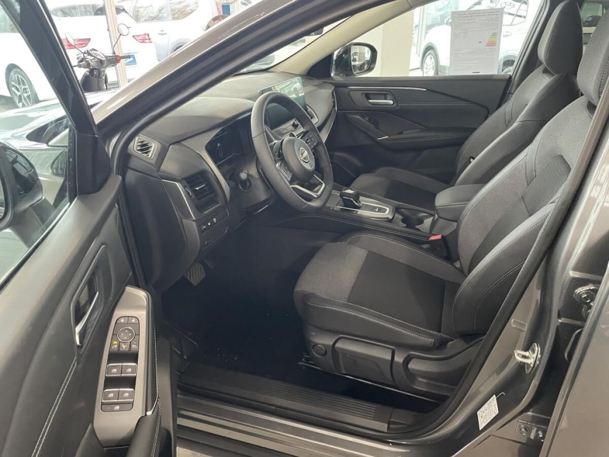 Nissan Qashqai 1.3 N-Connecta DIG-T mHEV X-TRONIC P.Dach