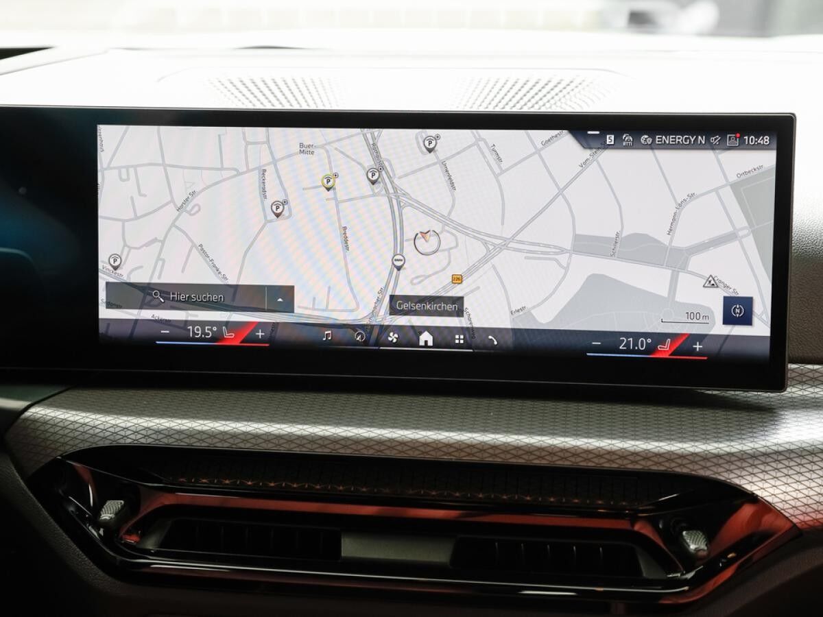 BMW 320 i Touring Aut. M Sport *on top 1190 € BMW Zubehör Gutschein 1190 € * !!!