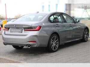 BMW 330 e Limousine *Attraktiver Deal!* +1.190€ GUTSCHEIN ON TOP