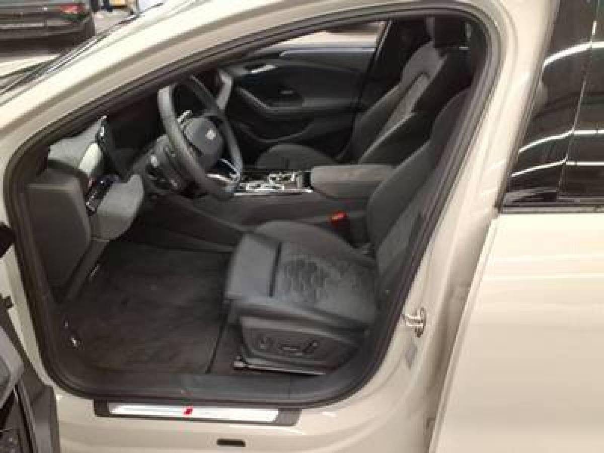 Audi A6 e-tron A6 Avant e-tron QUAT S LINE +MATRIX+AHK+PANO+B&O