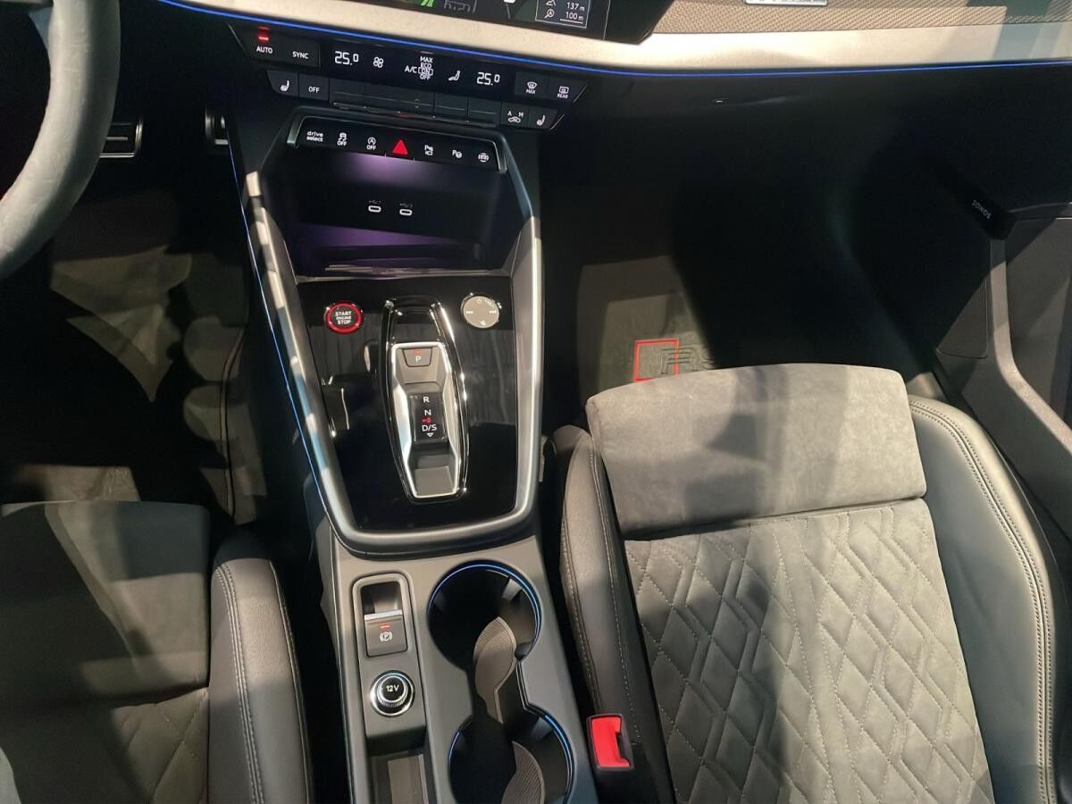 Audi RS3 RS 3 Sportback Matrix Pano Navi HeadUp Sonos