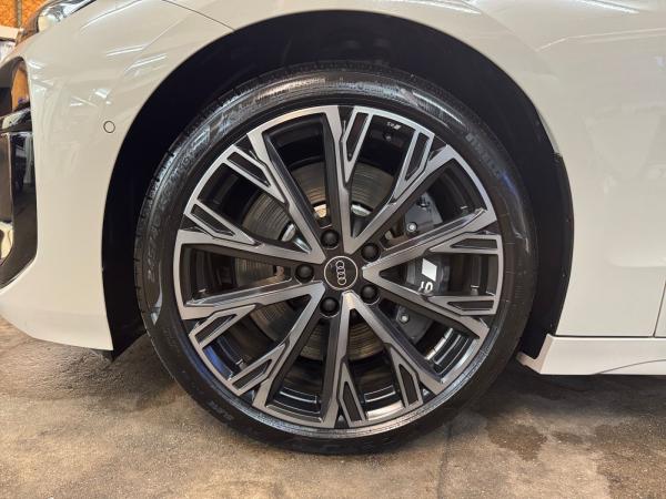 Audi S6 e-tron Sportback  qu MATRIX HUD AHK TECH PRO