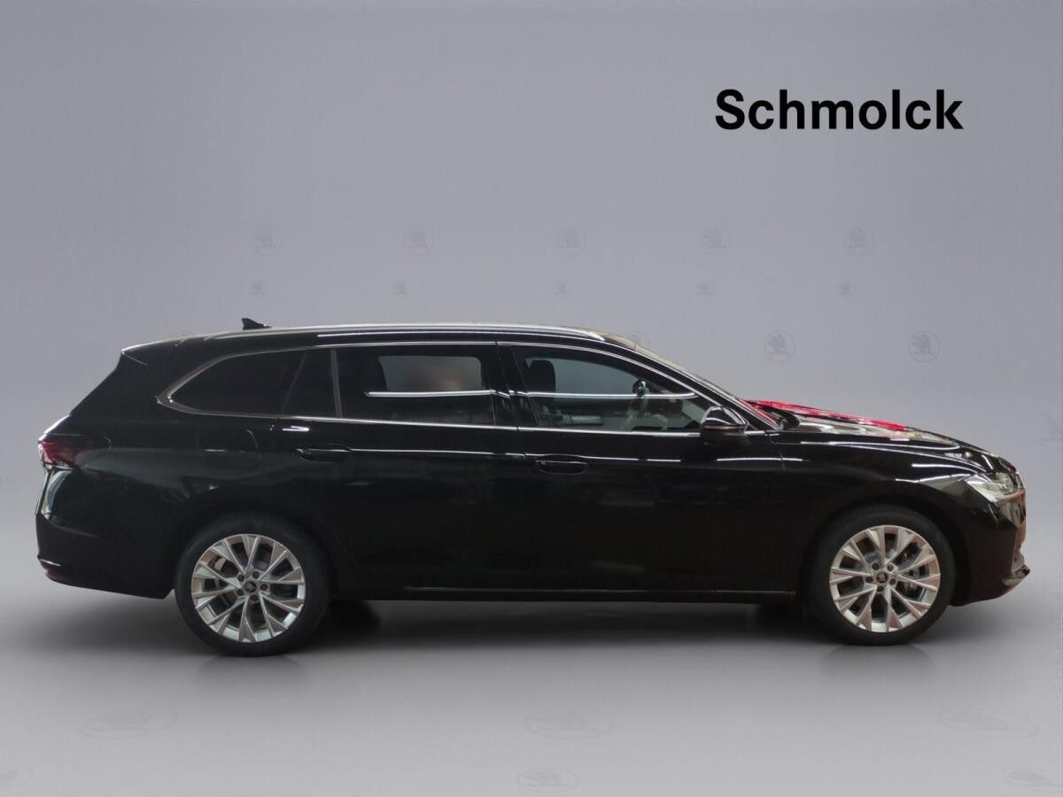 Skoda Superb Combi Selection 1.5 TSI DSG IV AHK NAVI