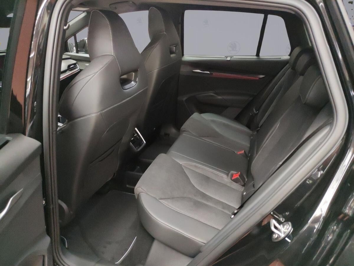 Skoda Elroq 85X Sportline 4x4 ADVANCED WÄRMEPUMPE AHK