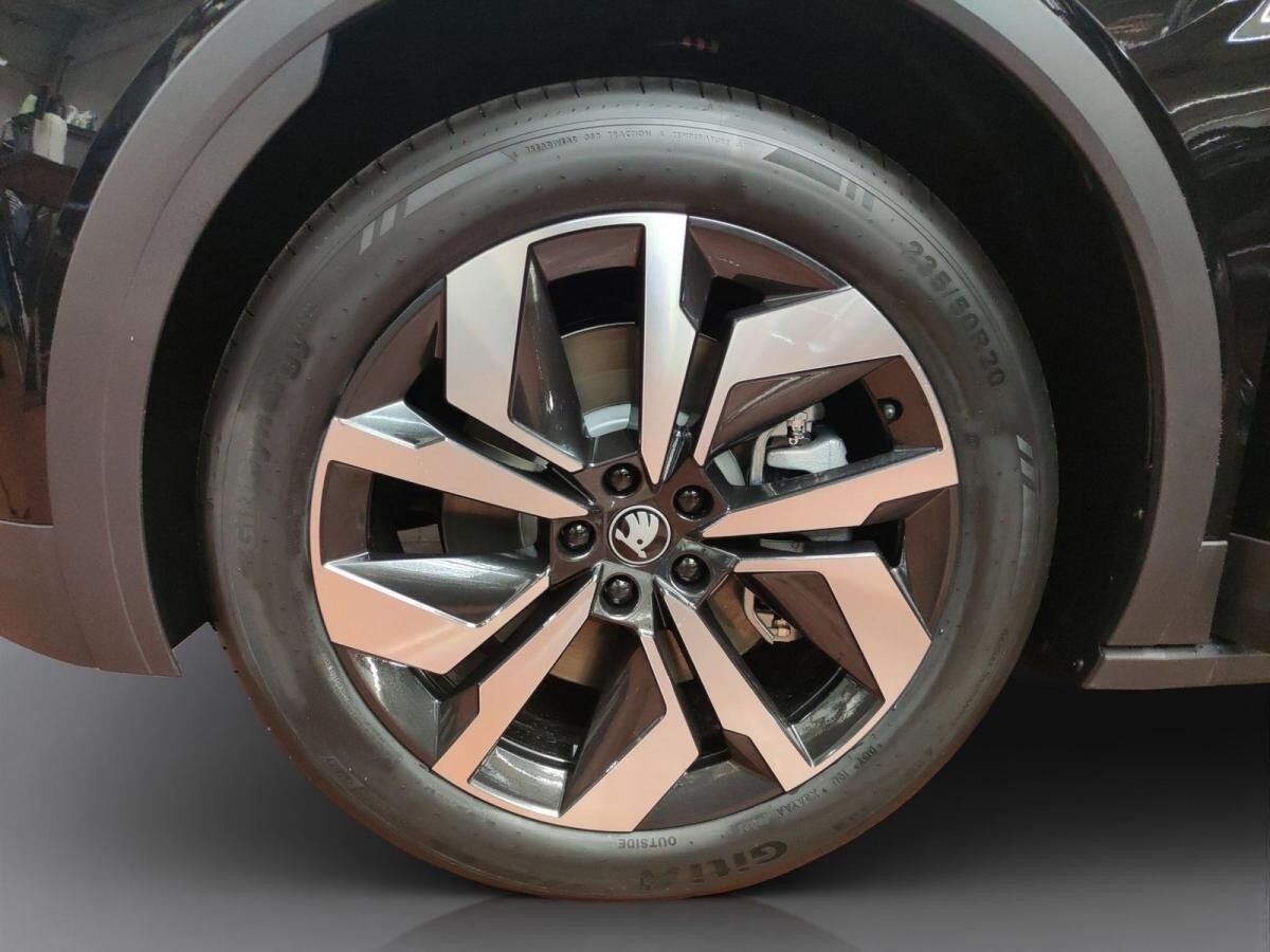 Skoda Elroq 85X Sportline 4x4 ADVANCED WÄRMEPUMPE AHK