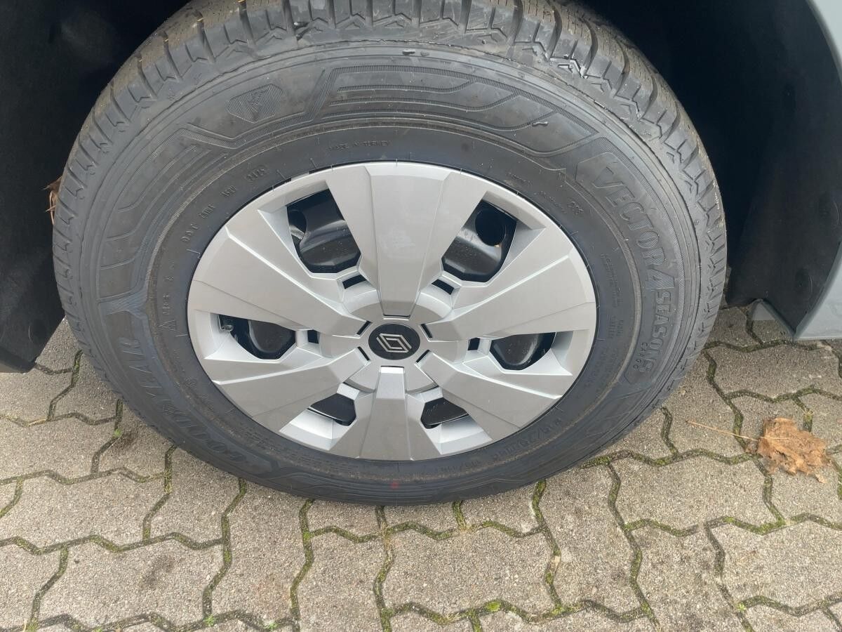 Renault Master Kasten extra L2H2 3,5t Blue dCi 150 AT