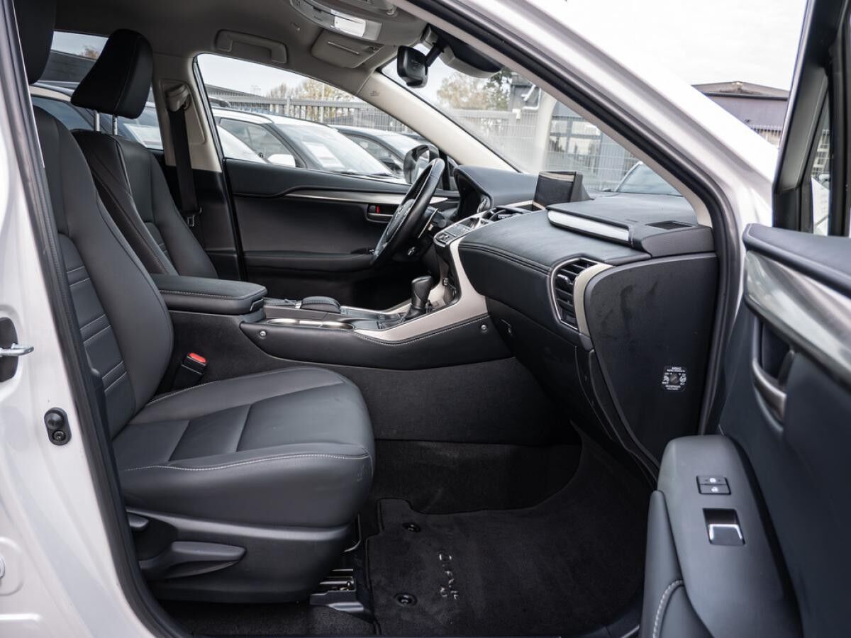 Lexus NX 300 h Style Edition Navi, Lenkradhzg, TWW