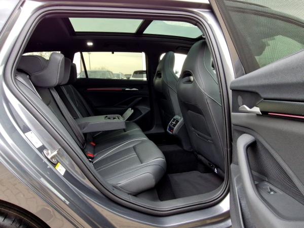 Skoda Superb Combi 1.5 TSI iV Sportline DSG Matrix AHK