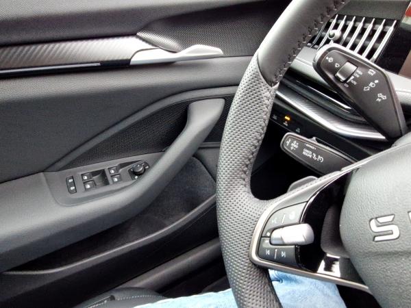 Skoda Superb Combi 1.5 TSI iV Sportline DSG Matrix AHK