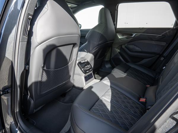 Audi A6 Avant e-hybrid quattro