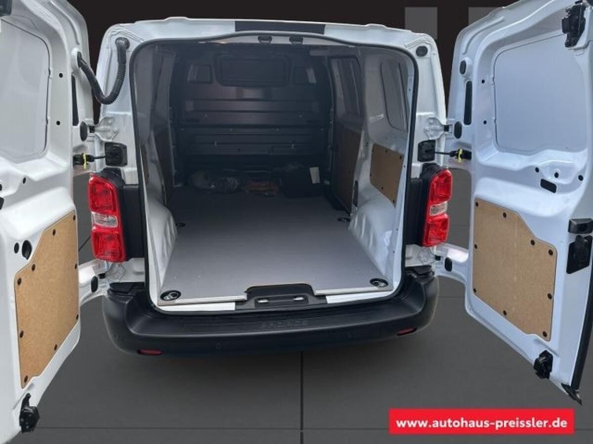 Toyota Proace L1 Kasten Electric Meister Navi (inkl. Wartung, Verschleiß und Ladekarte)