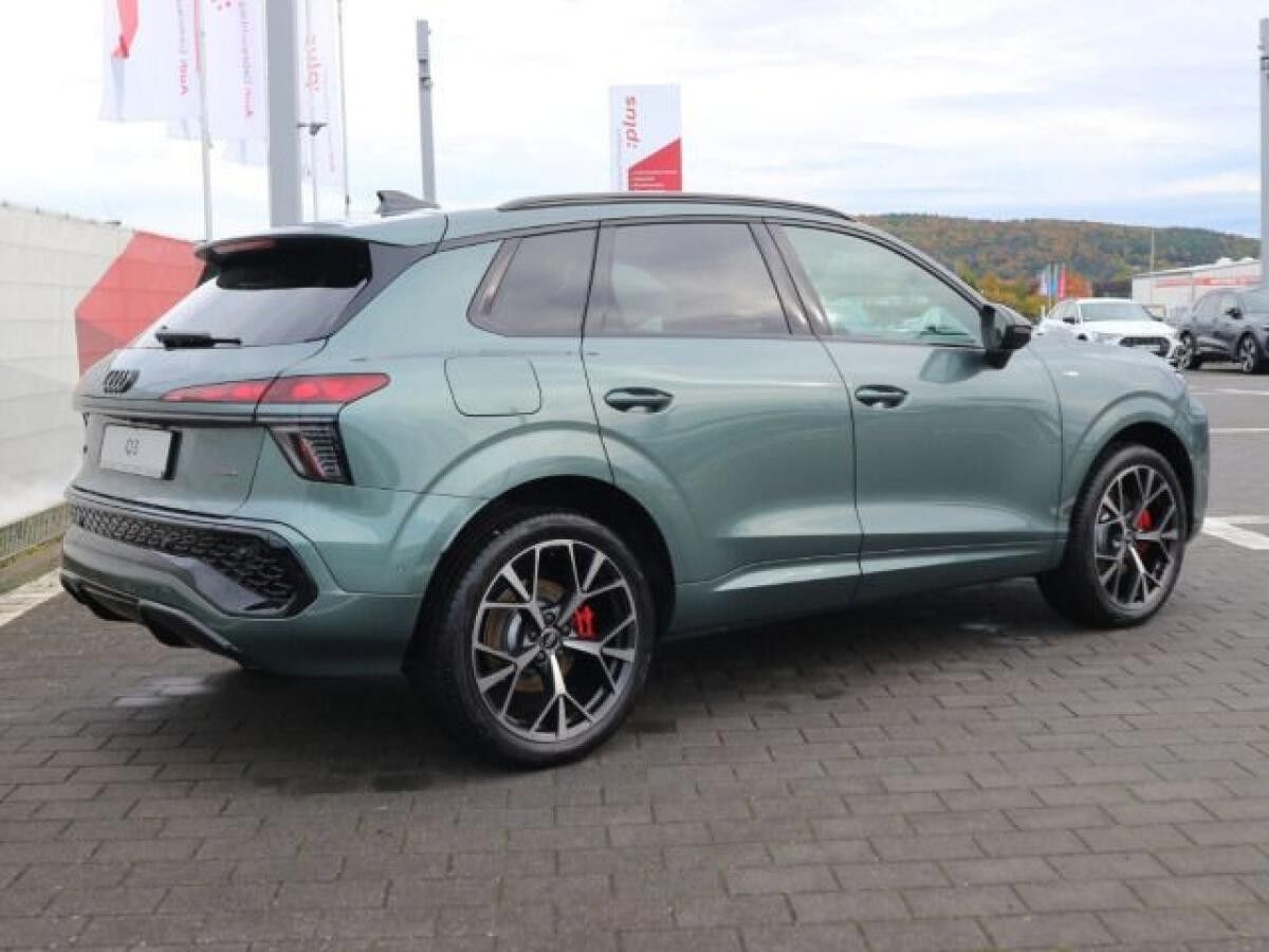 Audi Q3 SUV TFSI quattro S line*PANO*DIGI MATRIX*