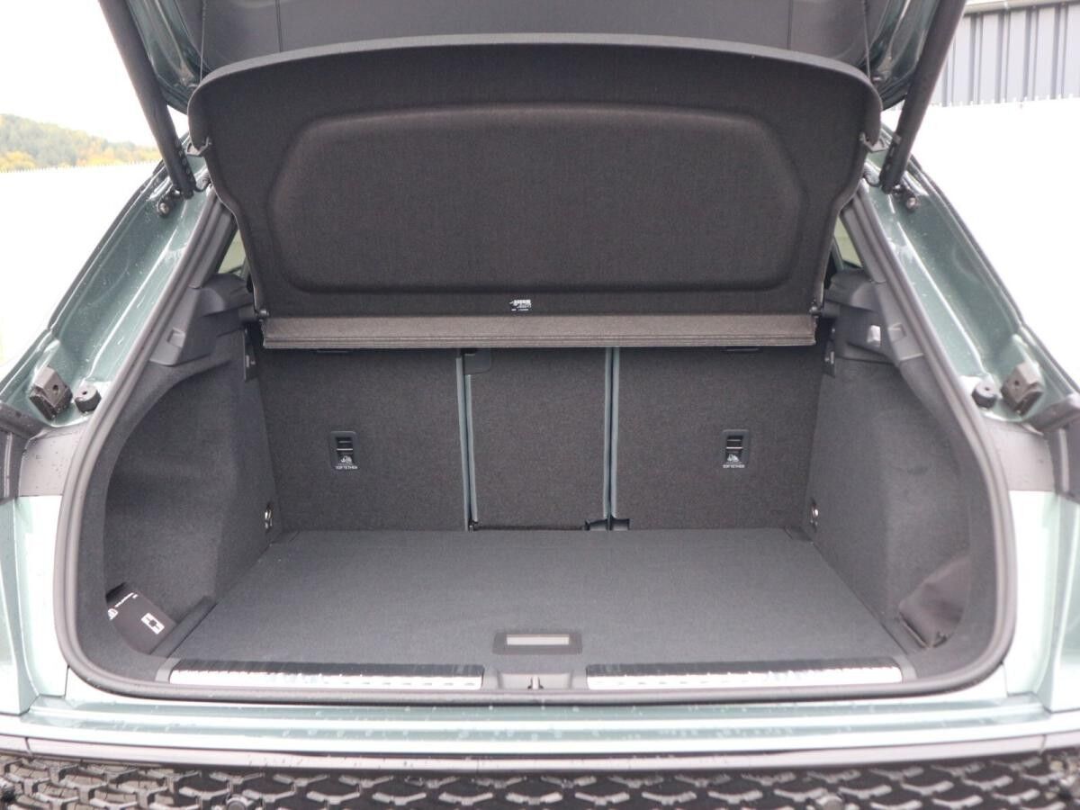 Audi Q3 SUV TFSI quattro S line*PANO*DIGI MATRIX*