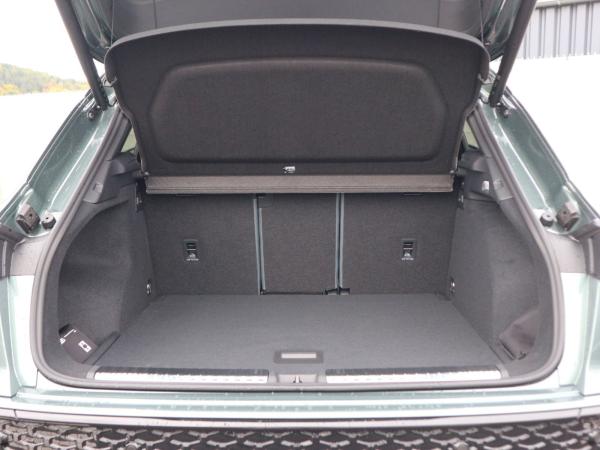 Audi Q3 SUV TFSI quattro S line*PANO*DIGI MATRIX*