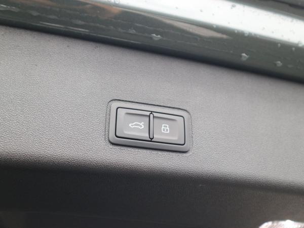 Audi Q3 SUV TFSI quattro S line*PANO*DIGI MATRIX*